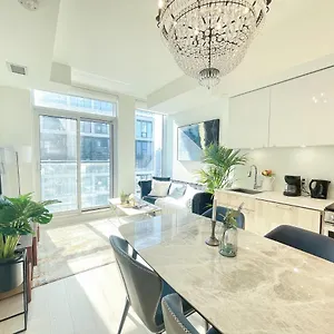 Infivilla Amazing Penthouse Living In Sunrise- Breathtaking Skyline Lake View Downtown Toronto!a Apartment
