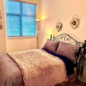Incredible Views Beautiful 2-bedroom Victoria